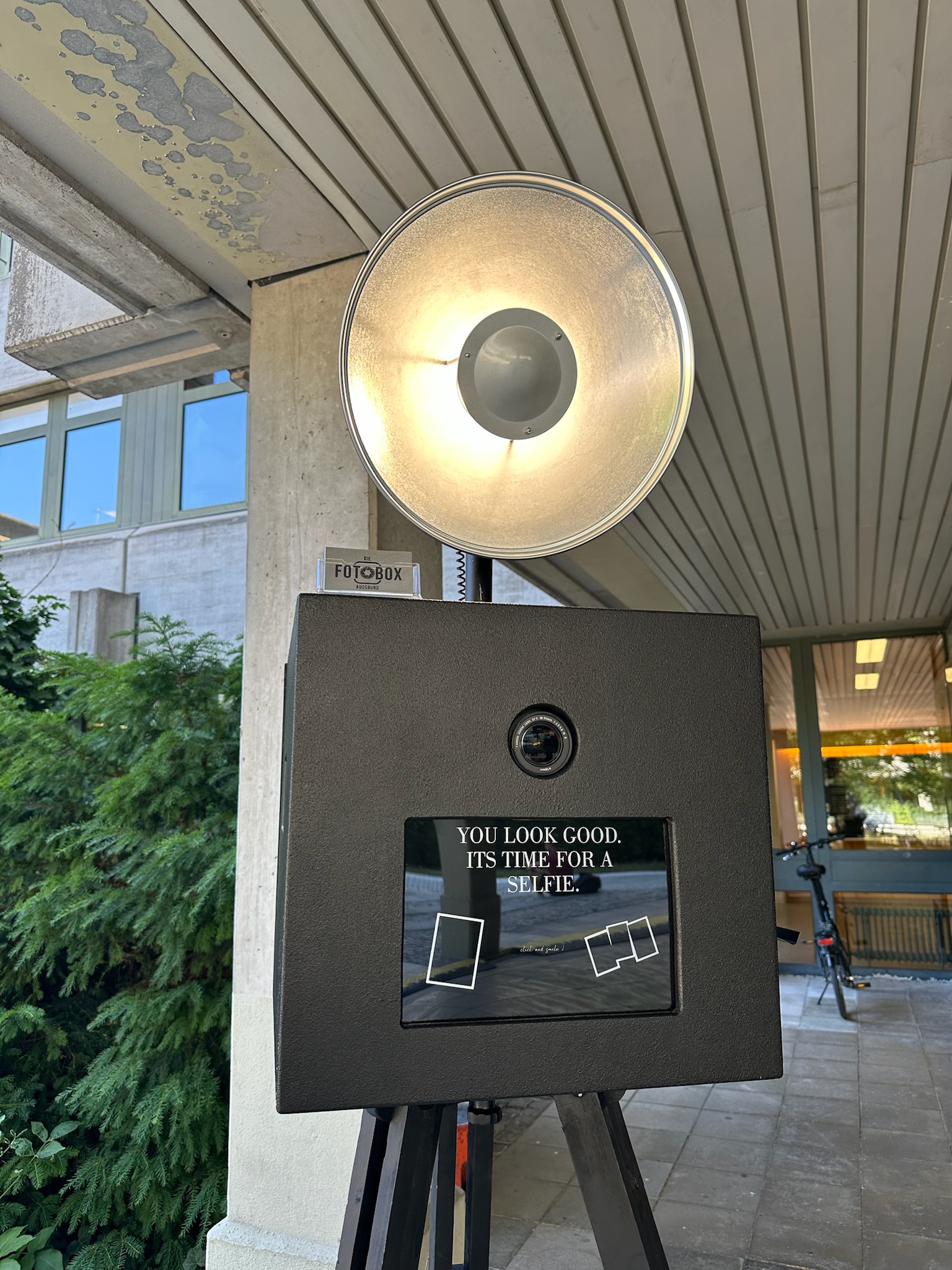 Professionelle Fotobox bei einem Event an der Universität Augsburg